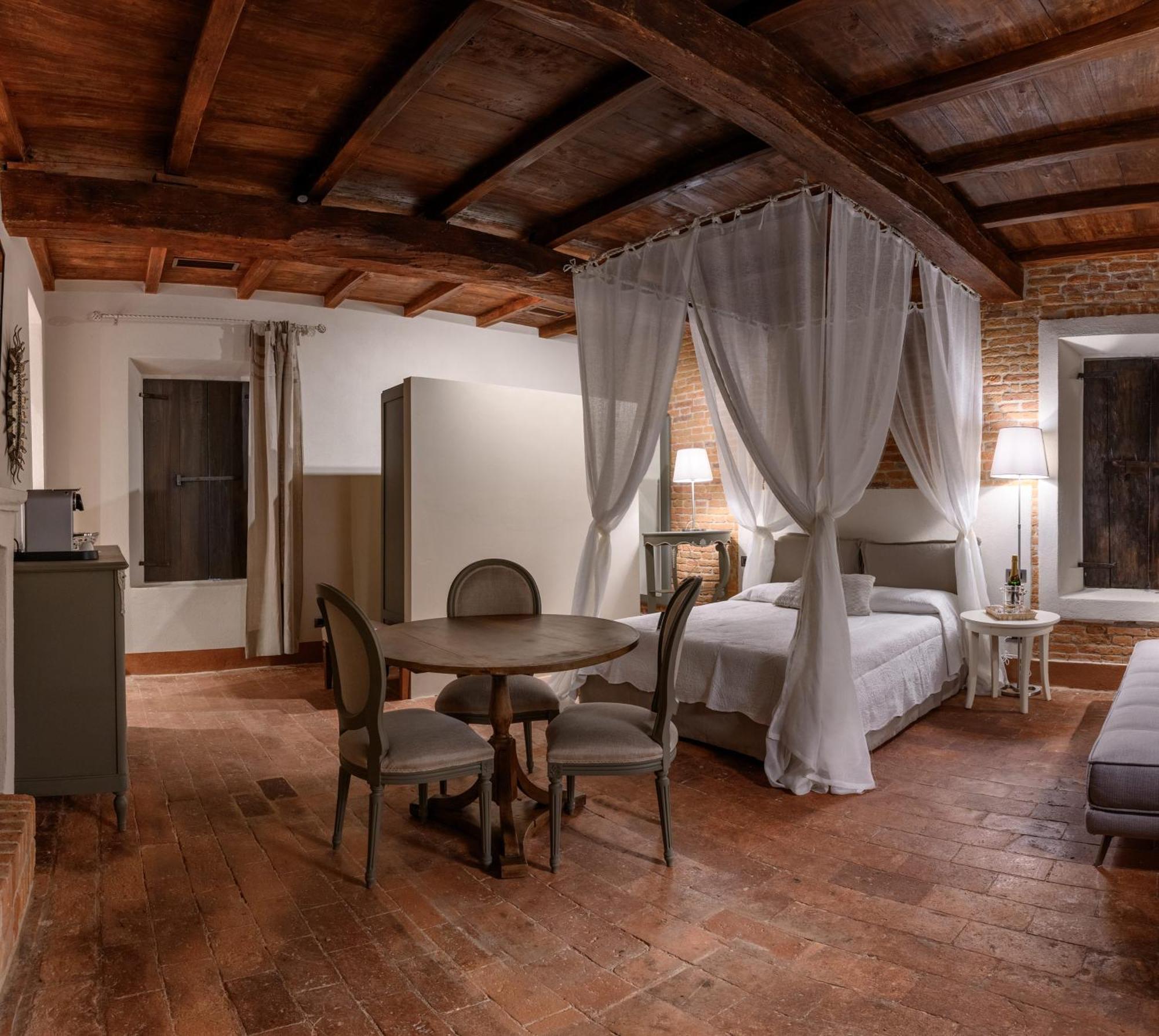 Castello Di Piovera Екстериор снимка