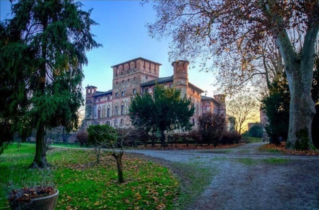 Castello Di Piovera Екстериор снимка