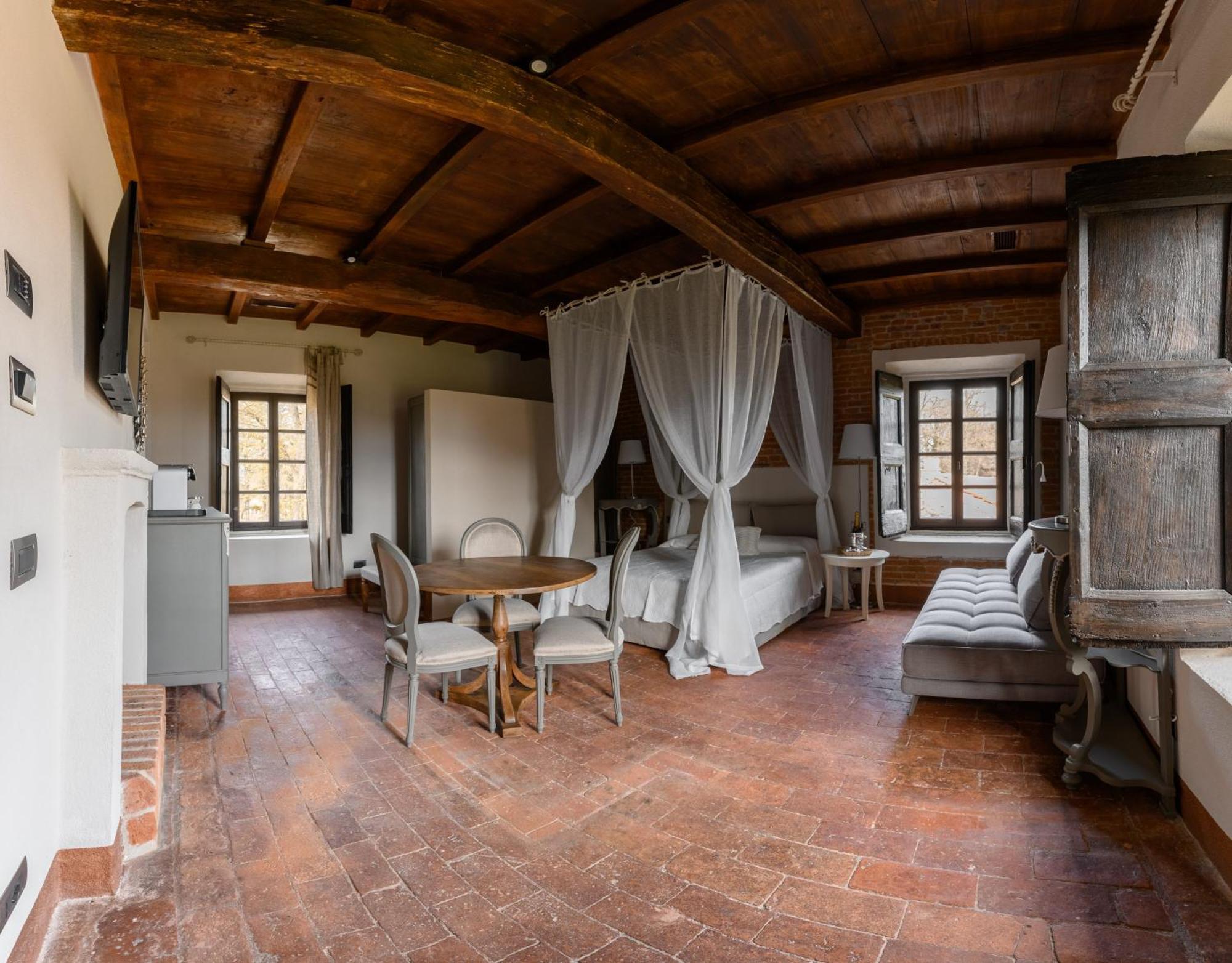 Castello Di Piovera Екстериор снимка